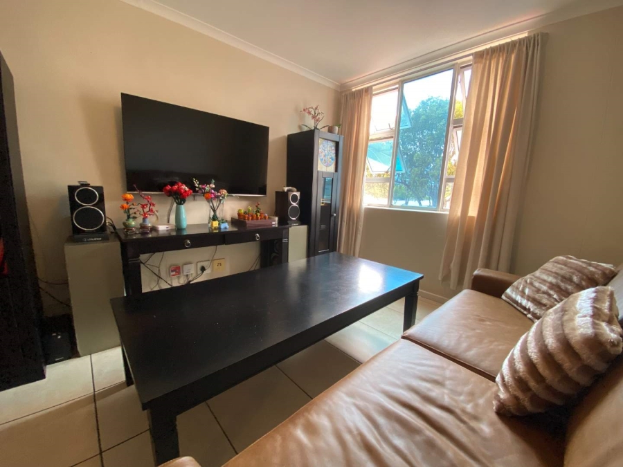 2 Bedroom Property for Sale in Wynberg Western Cape